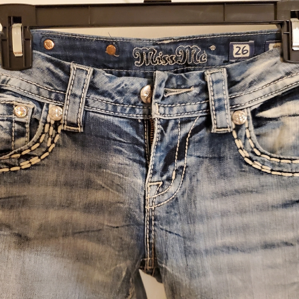 Miss Me cropped jeans
